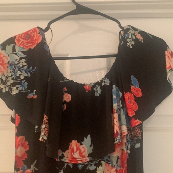 EUC Renee C off the shoulder floral summer dress - Picture 2 of 4